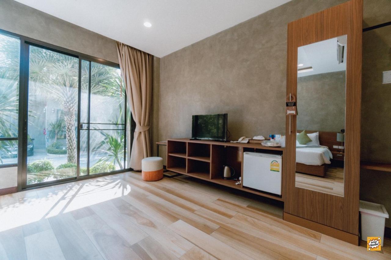 Blue River Resort Phitsanulok Extérieur photo