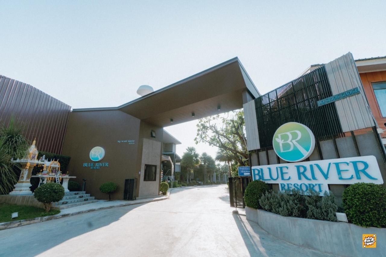 Blue River Resort Phitsanulok Extérieur photo