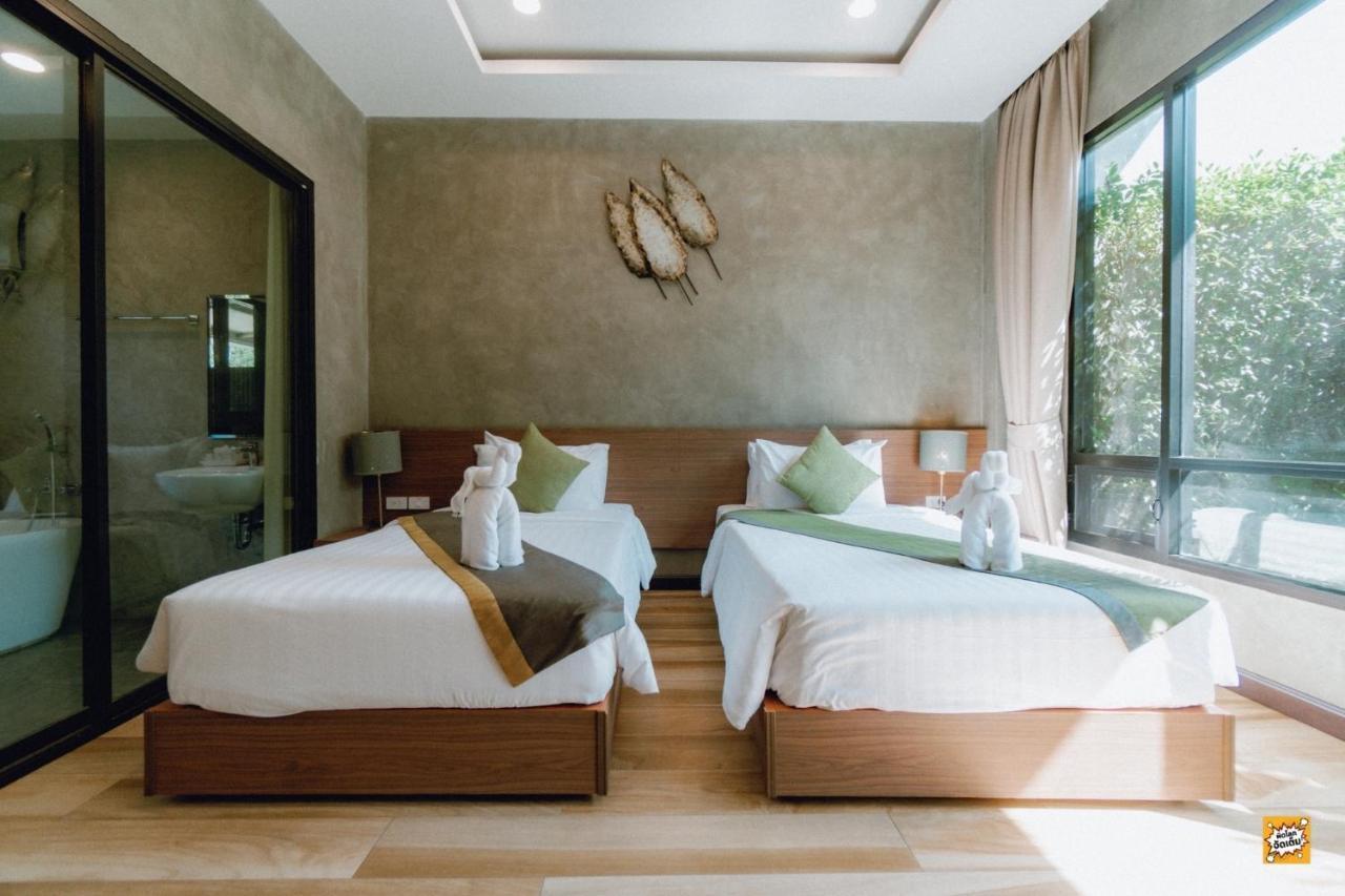 Blue River Resort Phitsanulok Extérieur photo