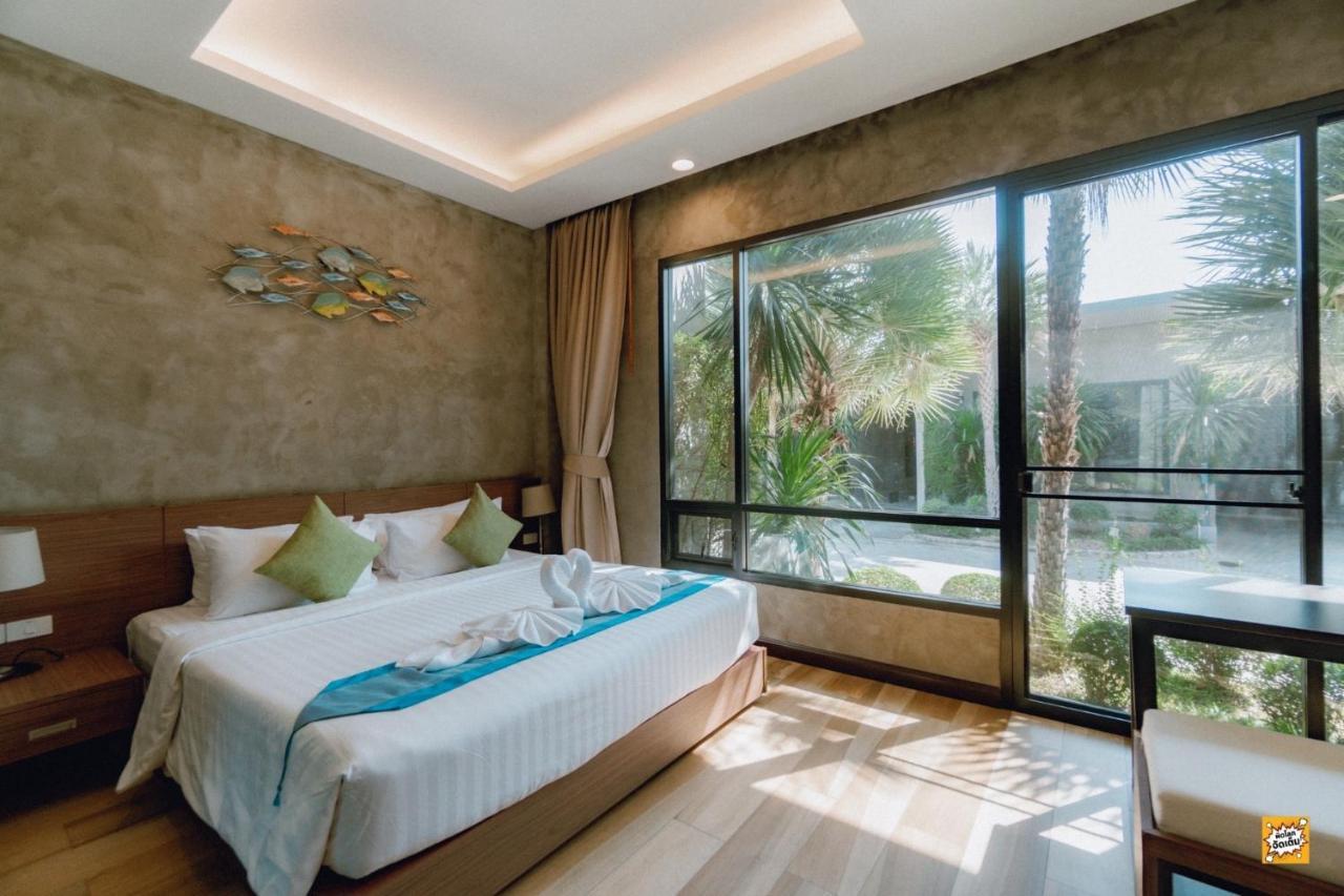 Blue River Resort Phitsanulok Extérieur photo