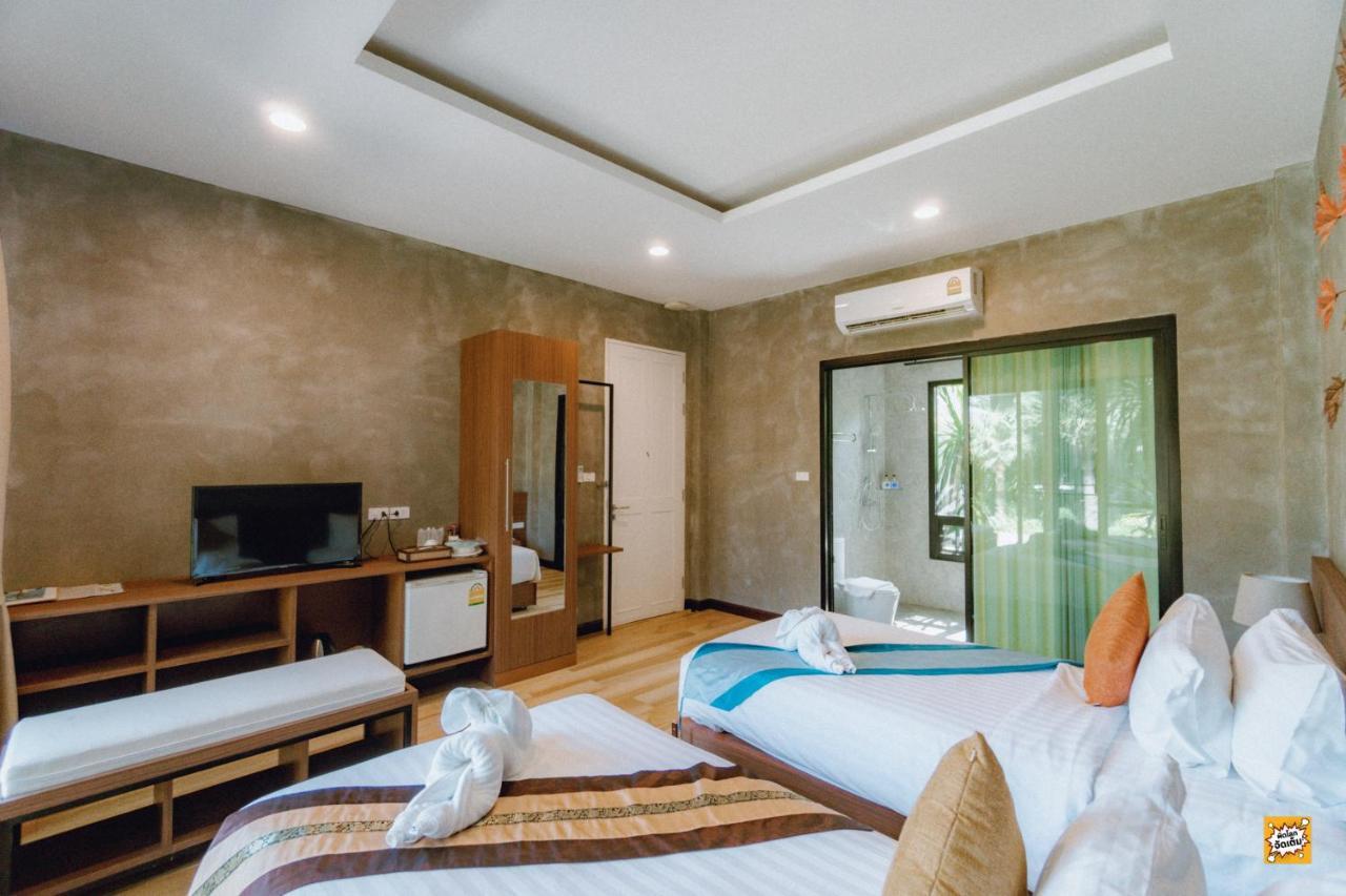 Blue River Resort Phitsanulok Extérieur photo