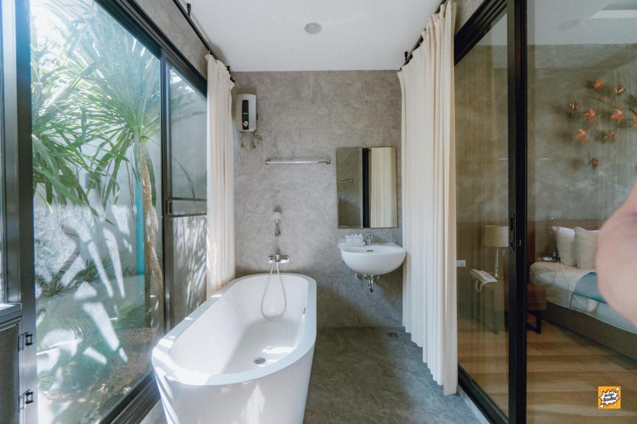 Blue River Resort Phitsanulok Extérieur photo